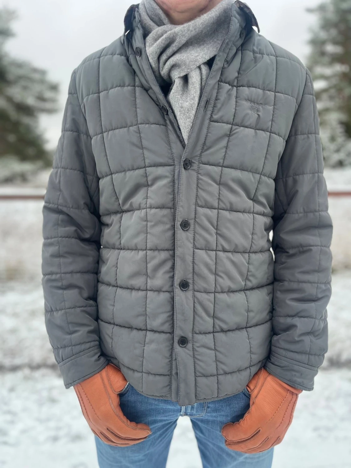 009 Grå quiltad jacka från GANT