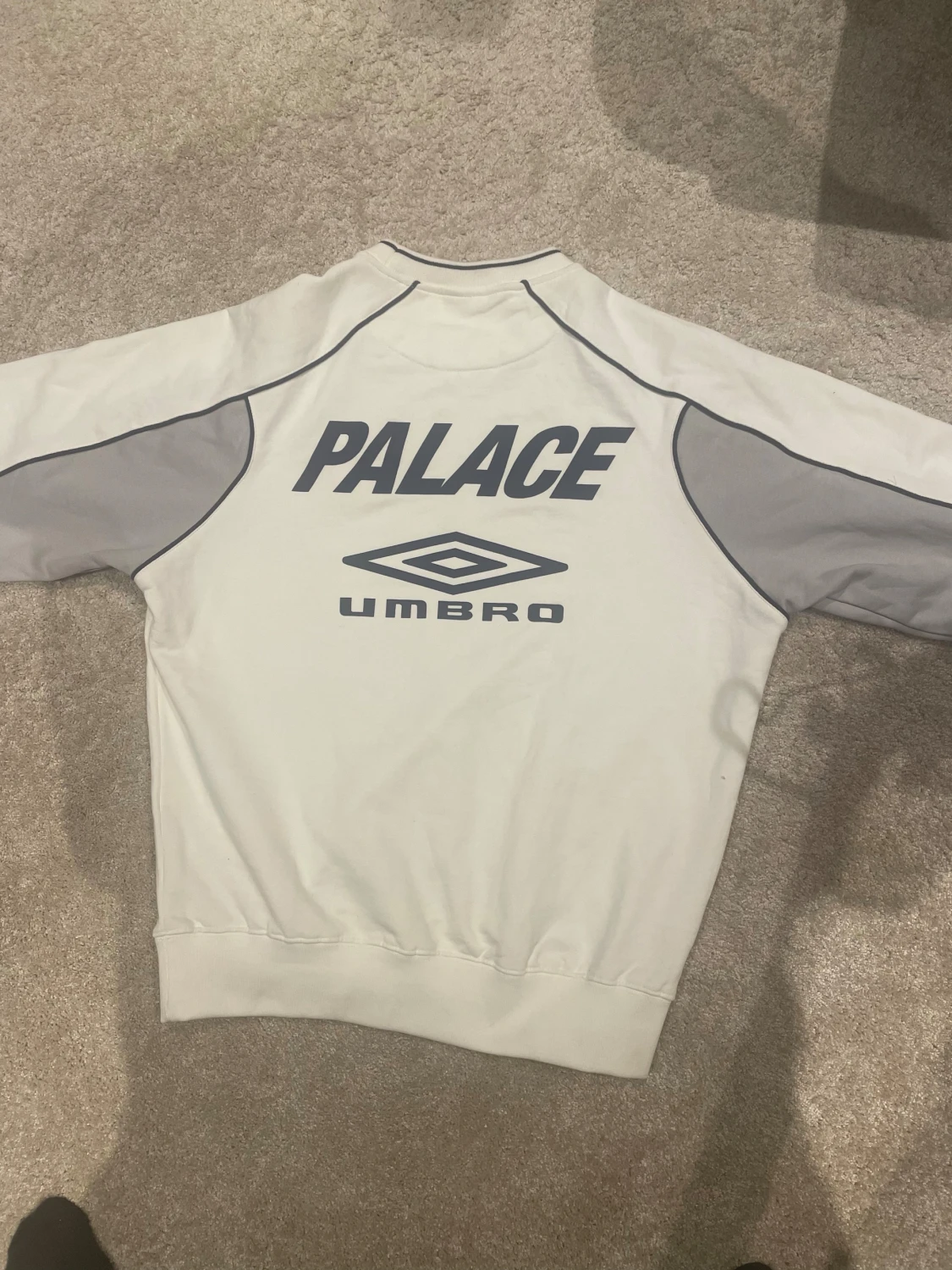 Vit sweatshirt Palace x Umbro - 1