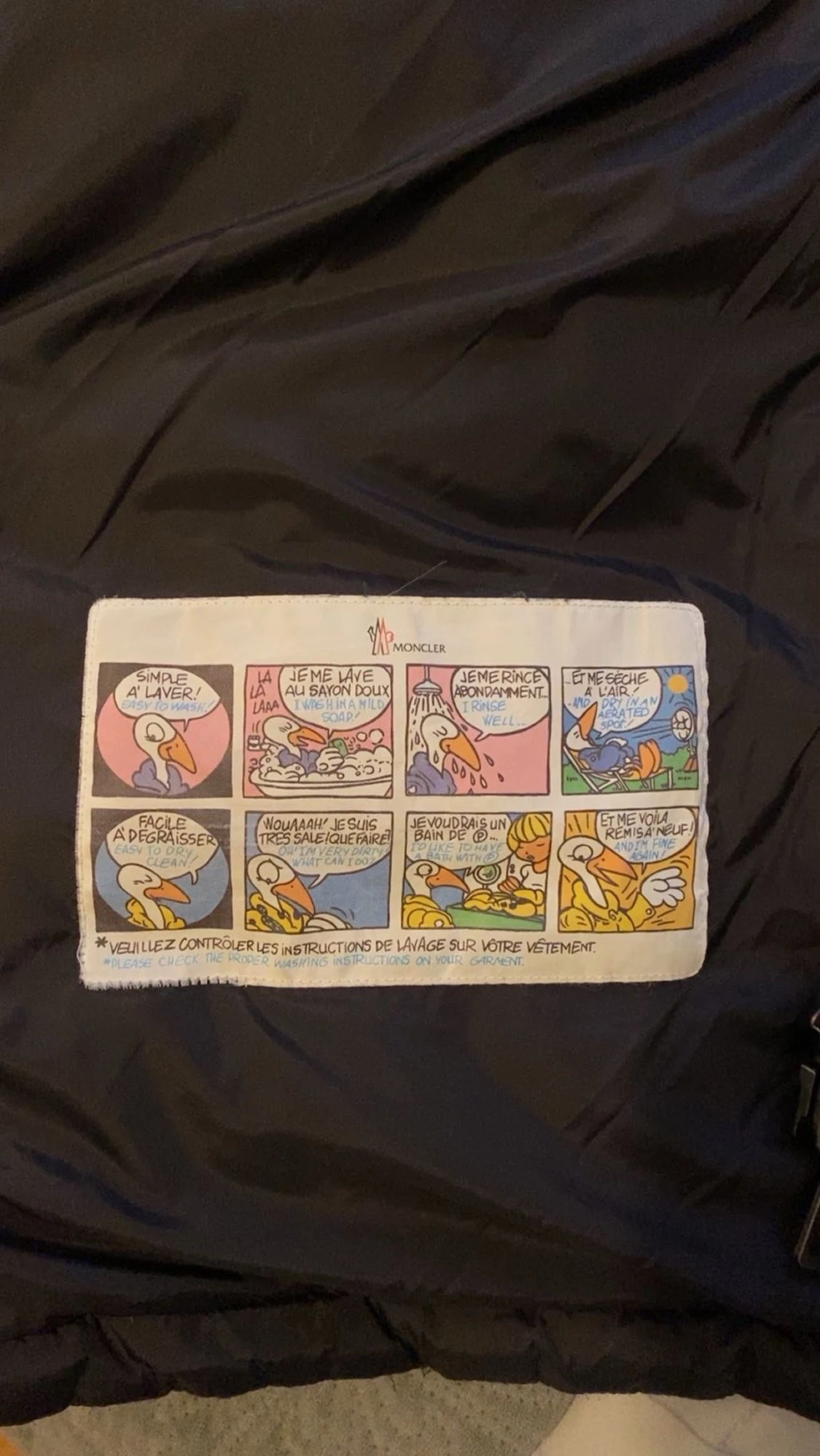 Svart Moncler dunjacka med huva - 3