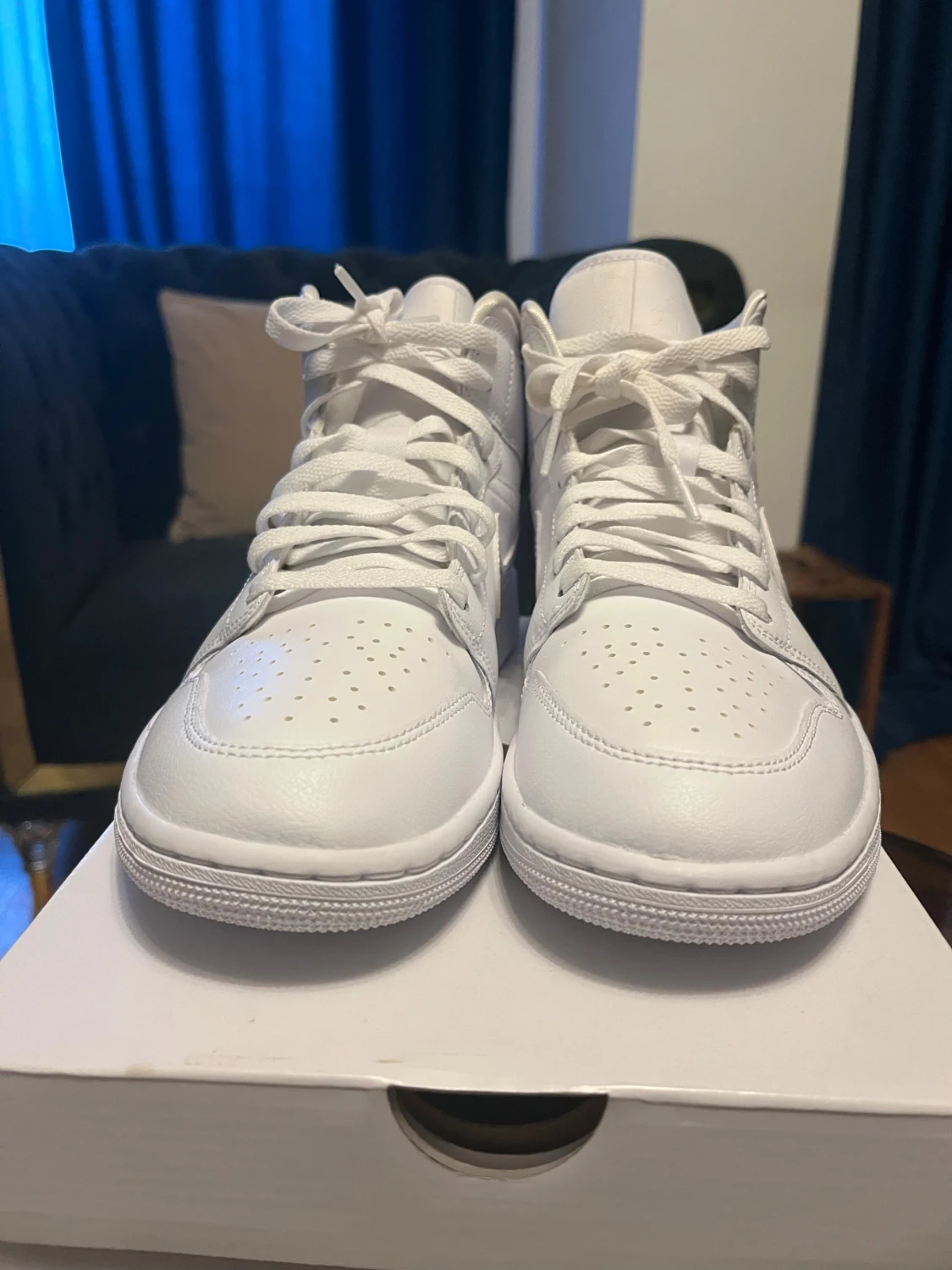 Air jordan 1 Mid  - 2