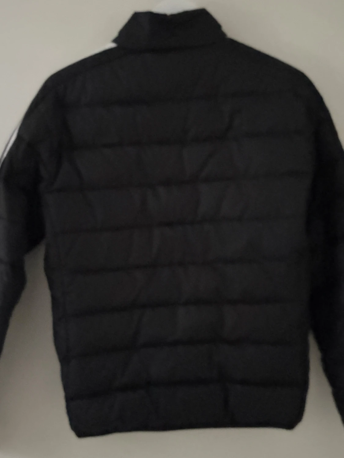 Svart pufferjacka från Adidas - 1