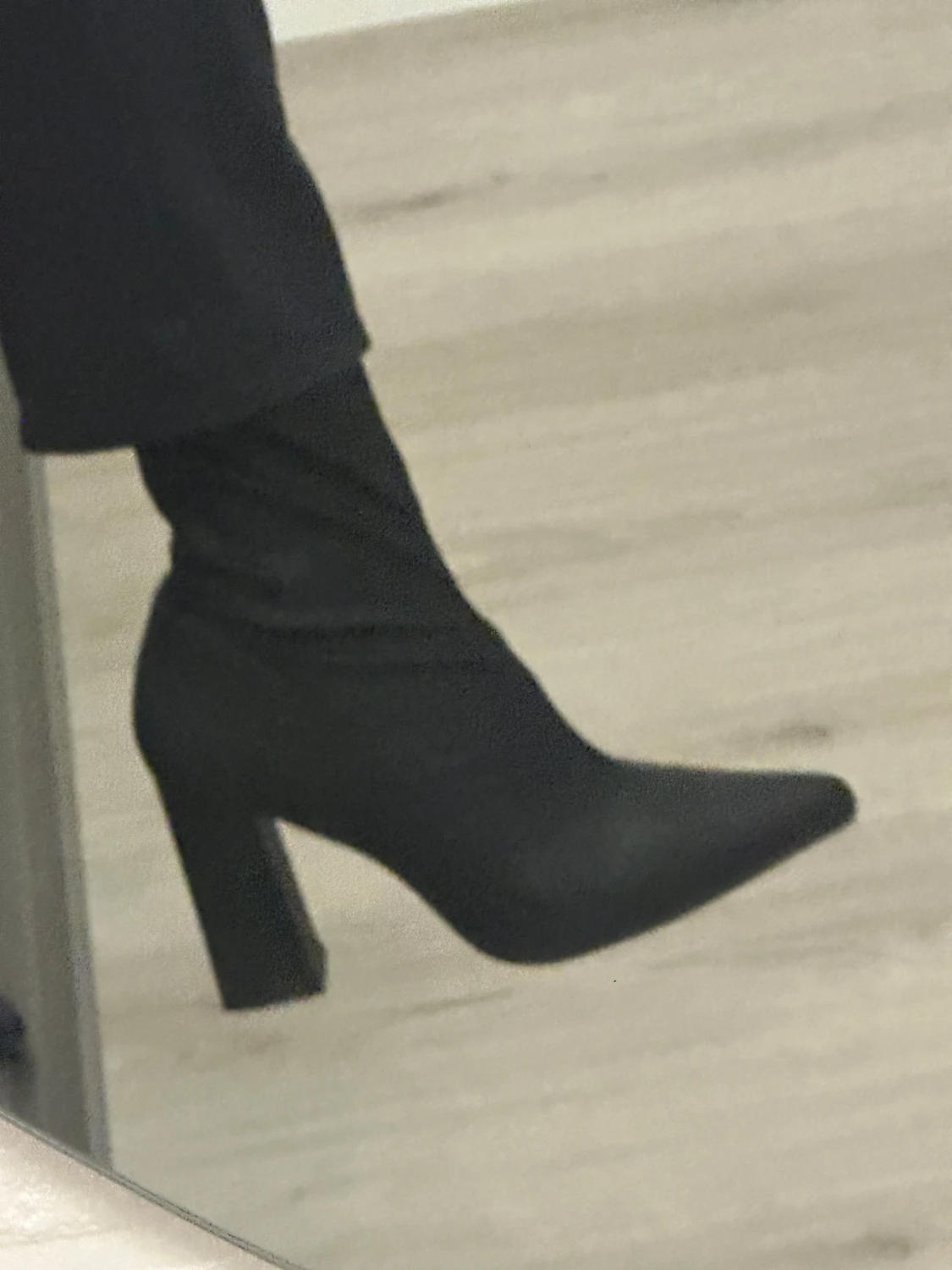 Svarta stövletter med klack - 2