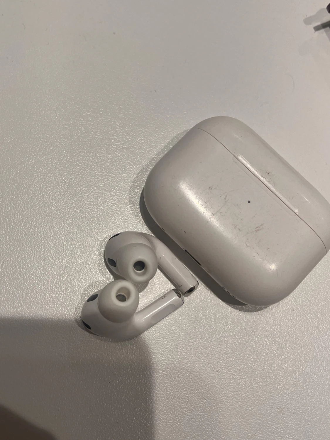 AirPods Pro - 1