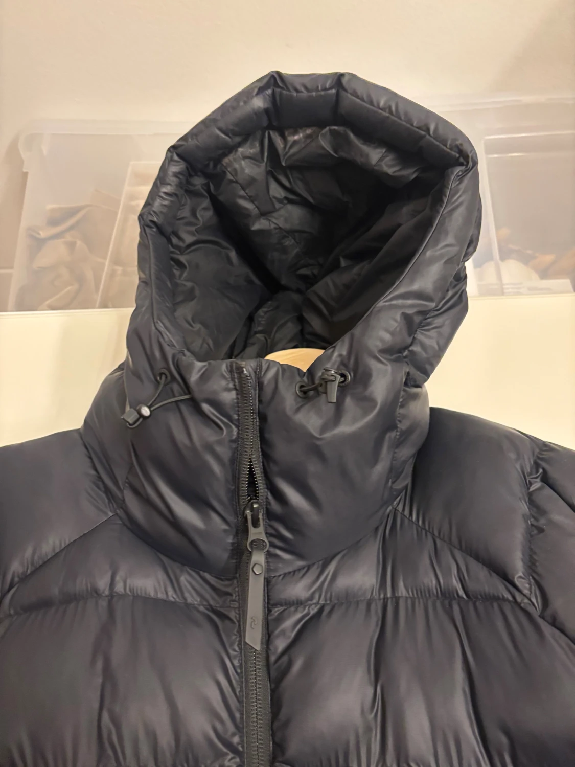 Svart dunjacka Peak Performance - 2