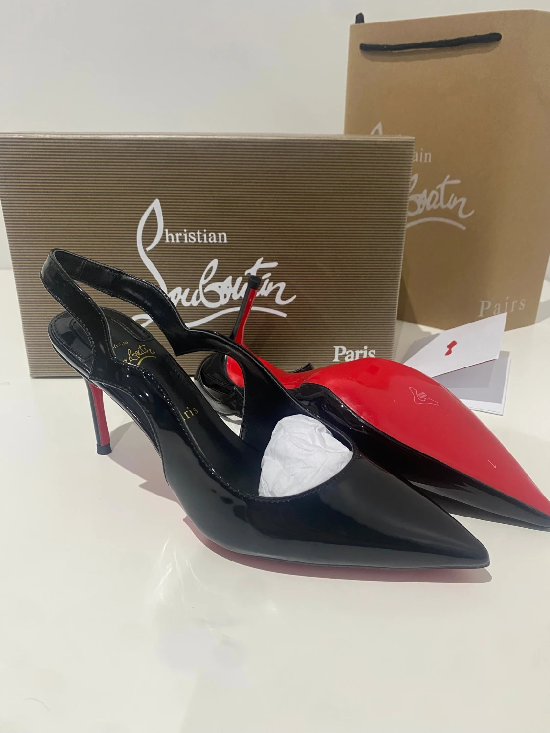 Christian Louboutin svarta pumps