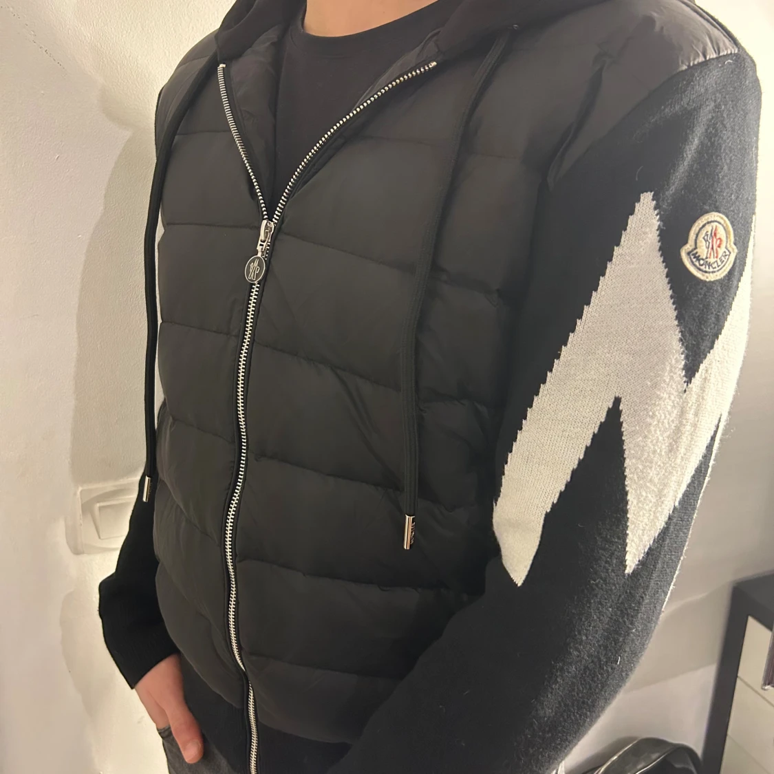 Svart pufferjacka, Moncler - 1