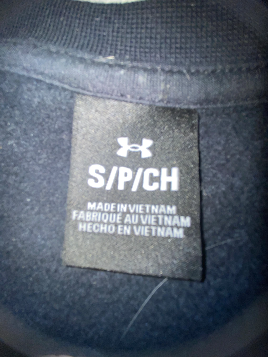 Under armour hoodie, storlek S men passar som M  - 1