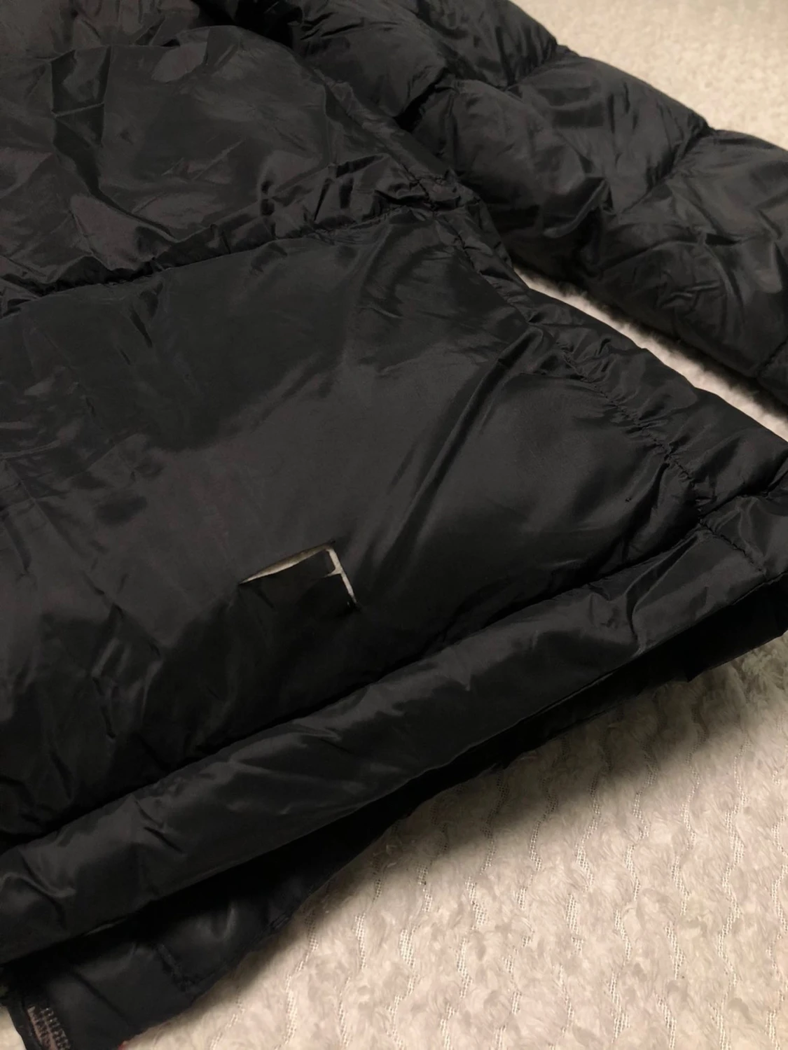 Svart Moncler dunjacka med huva - 5