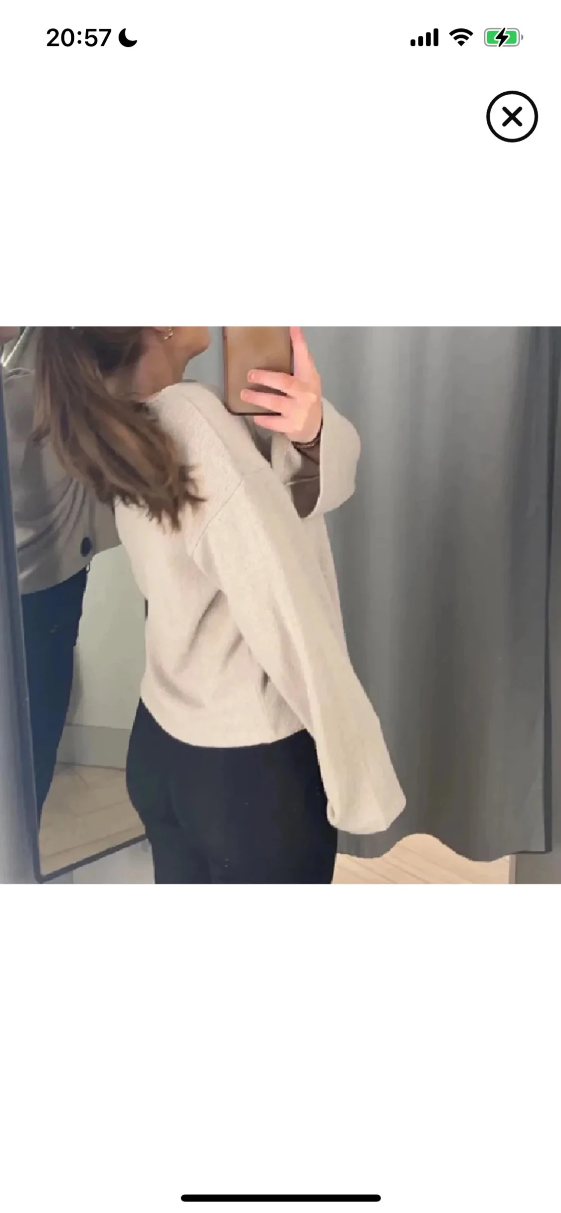 Beige stickad tröja med långa ärmar - 1