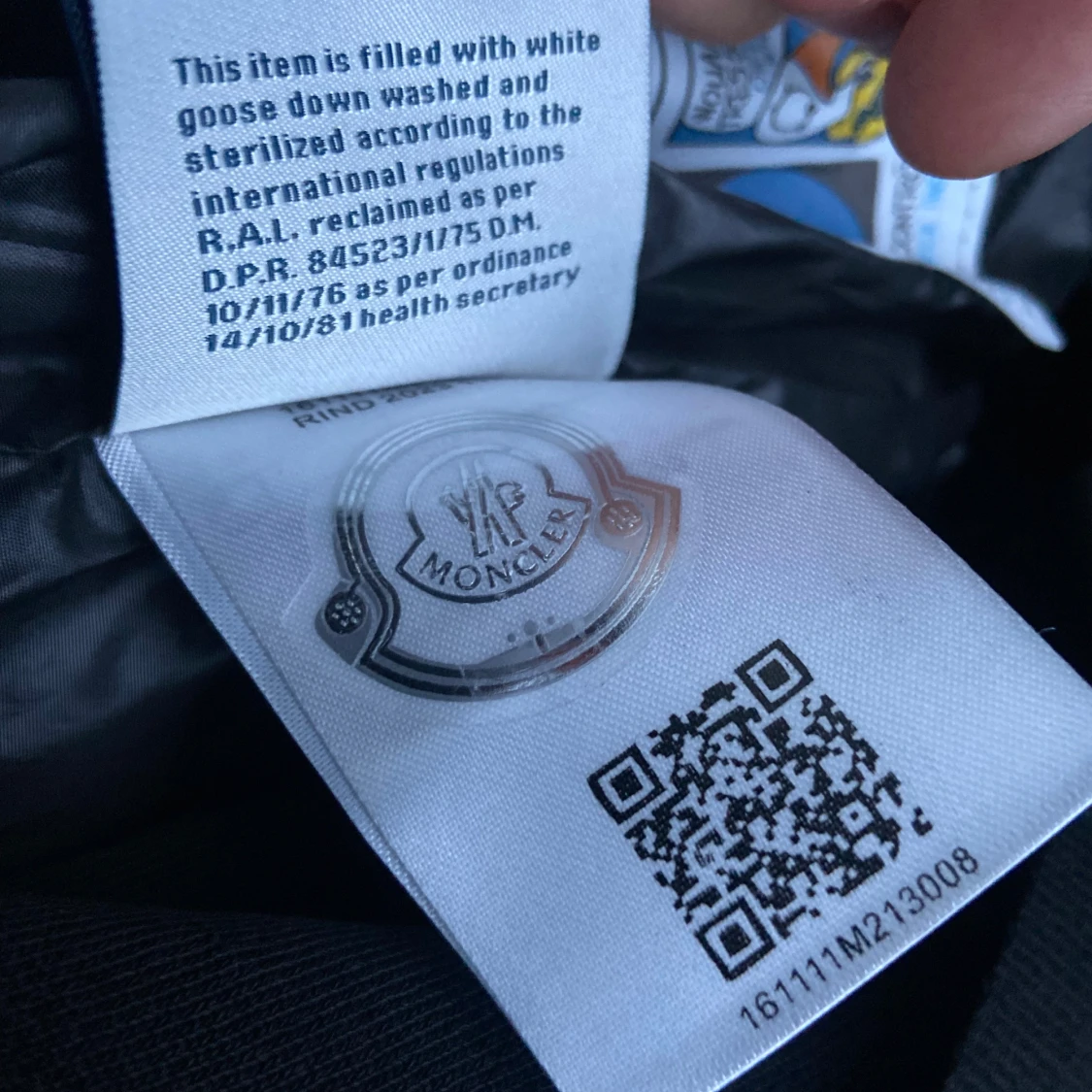 Svart dunväst från Moncler med huva - 3