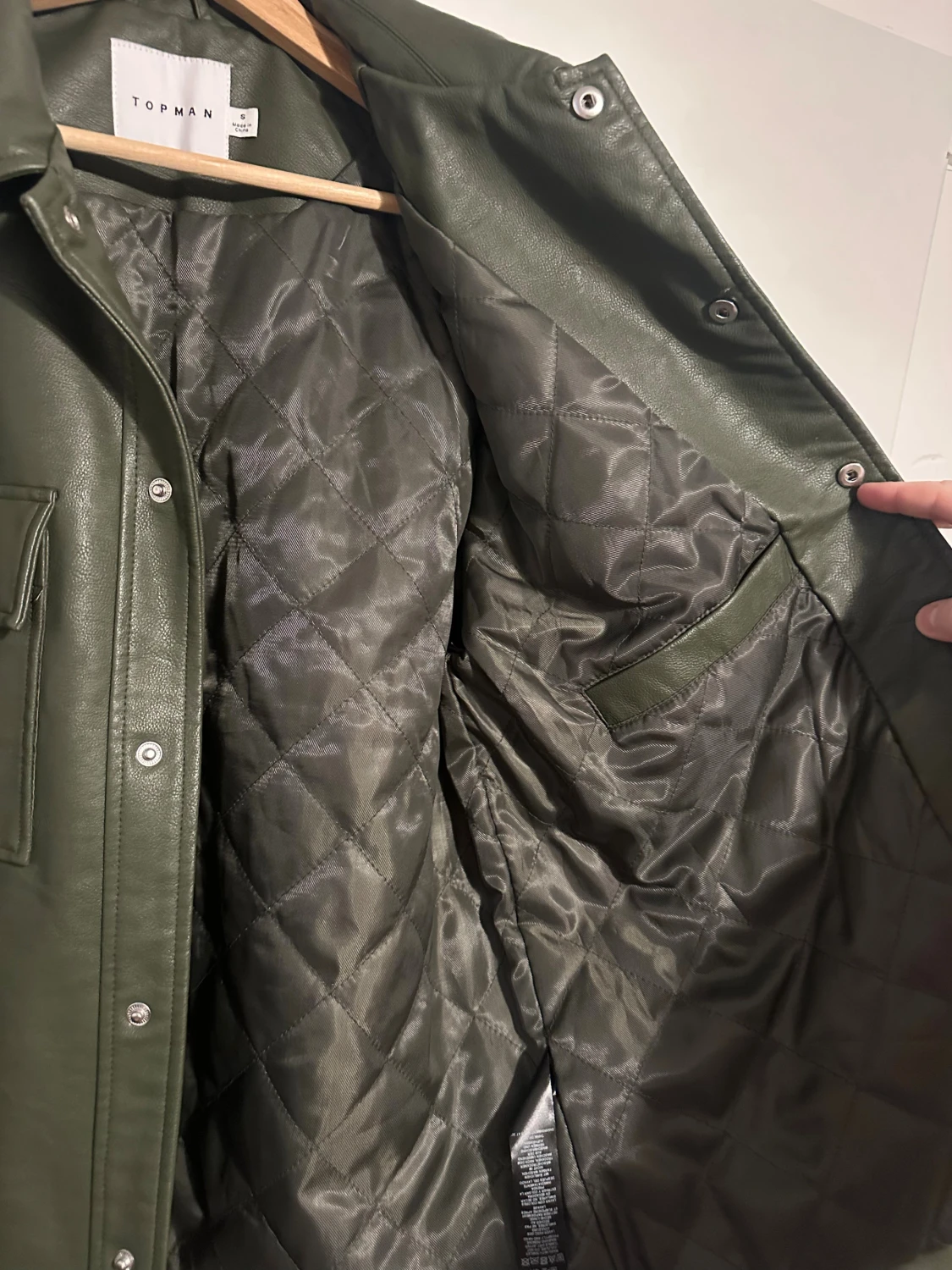 Grön skinnovershirt från Topman - 2