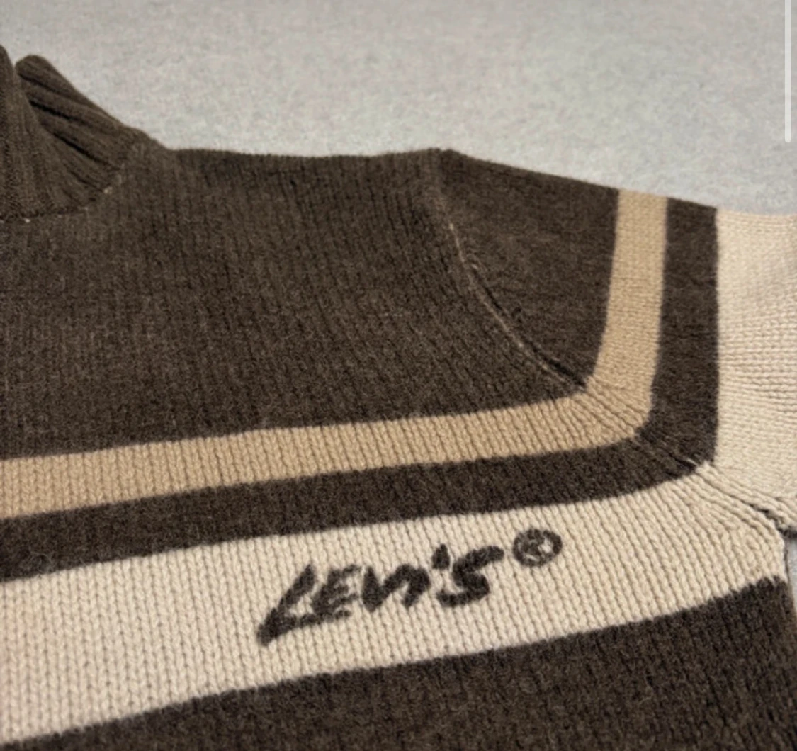 Brun stickad kofta från Levi's - 1