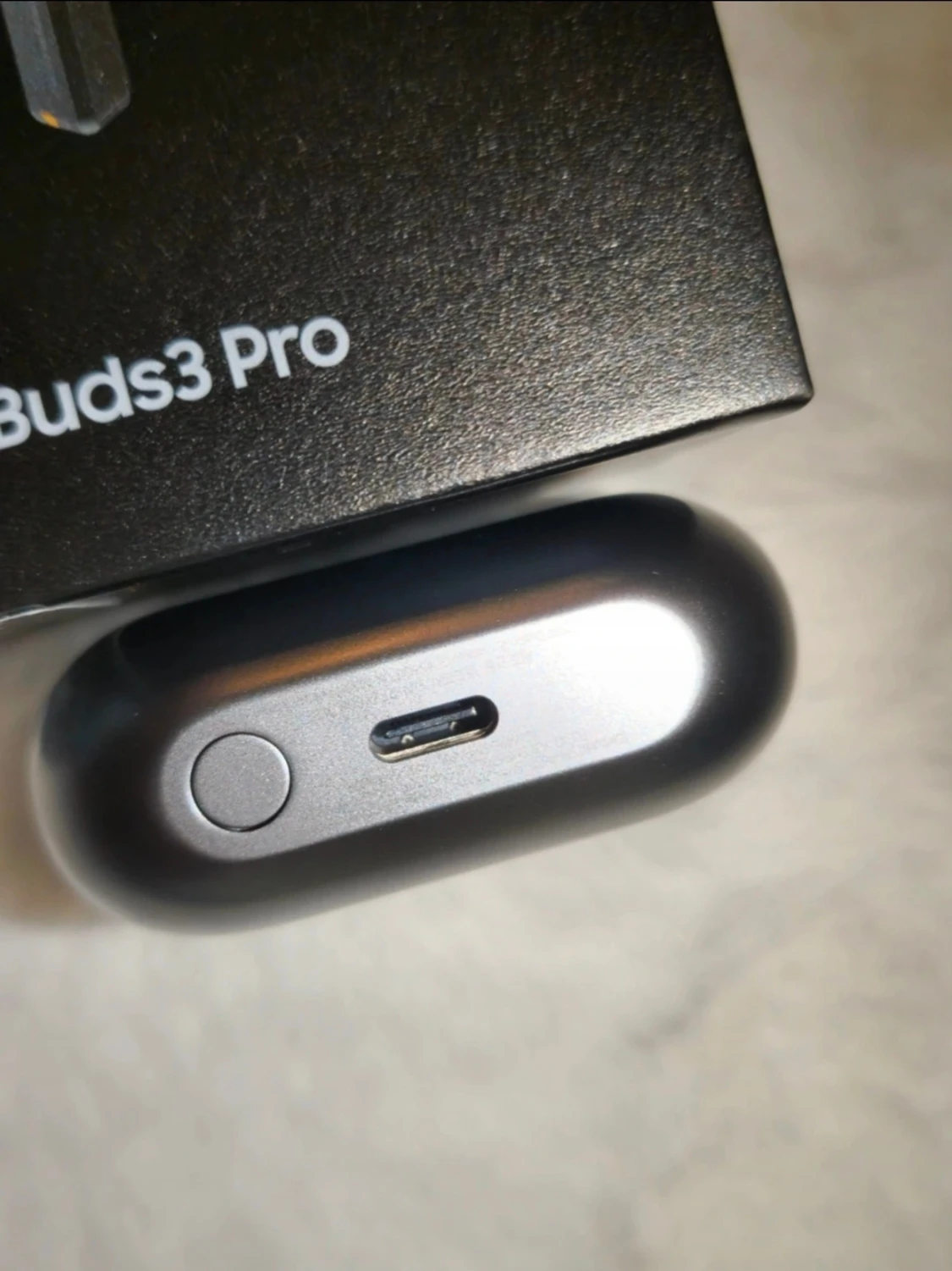 Samsung Galaxy Buds3 Pro - Silver - 3