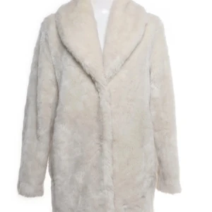 Vit pälsjacka från H&M - Säljer en fluffig och mjuk vit pälsjacka från H&M. Jackan har bred krage, knäppning framtill och är helfodrad med slät insida. Perfekt för dig som vill ha en stilren och cozy look under kyliga dagar. LÅNAD BILD 