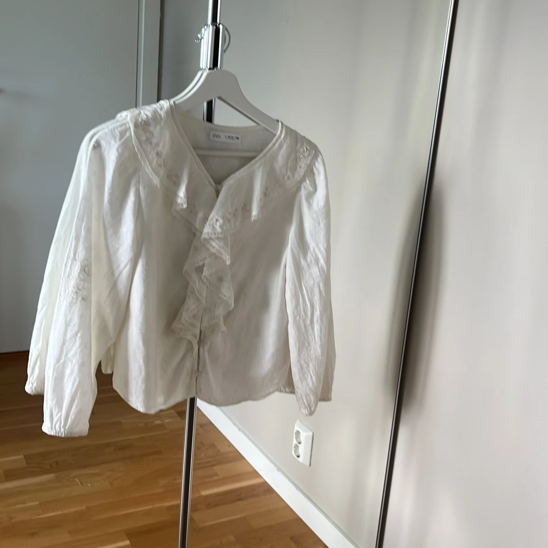 Volangblus från Zara 