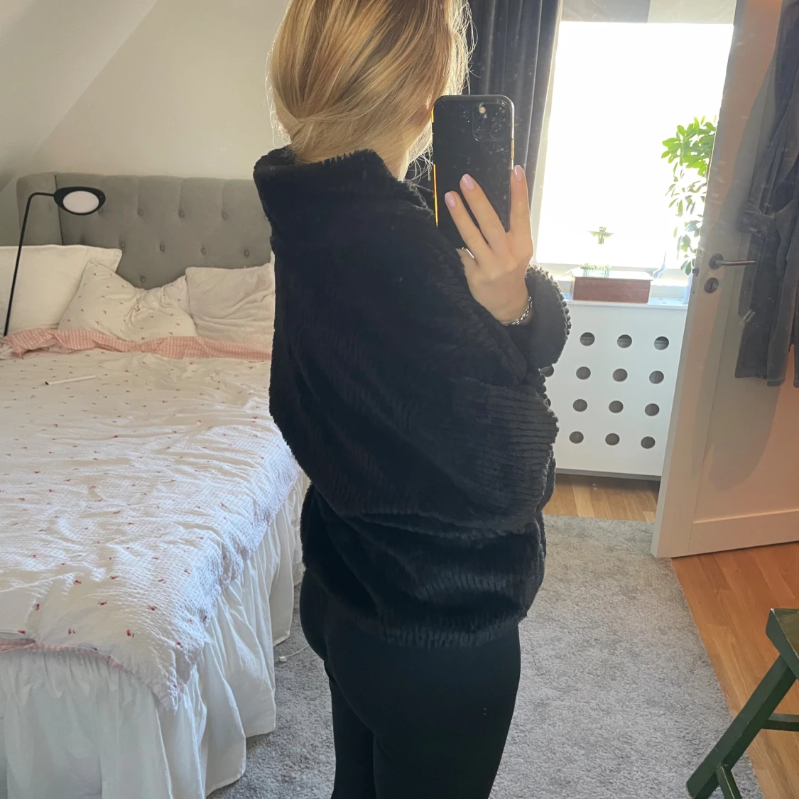 Svart teddyjacka med dragkedja (pälsjacka) - 2