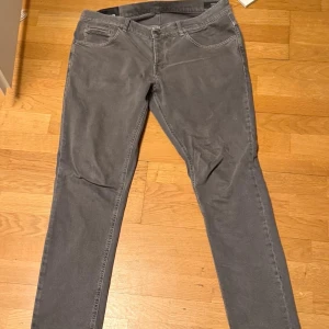 Dondup jeans  - Dondup jeans george storlek 38, mycket bra skick!