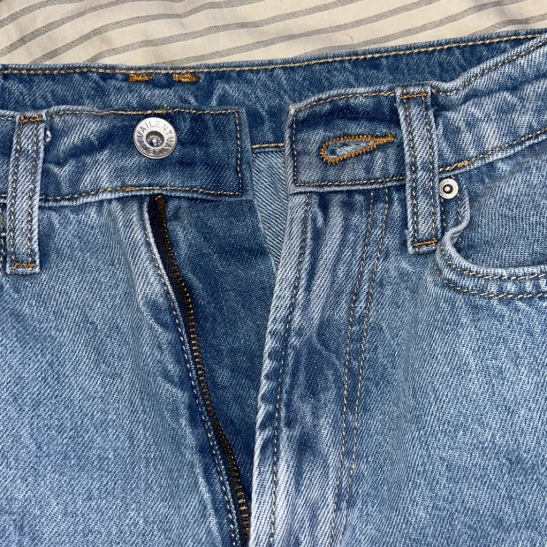 Blå jeansshorts från Vailent  - 2