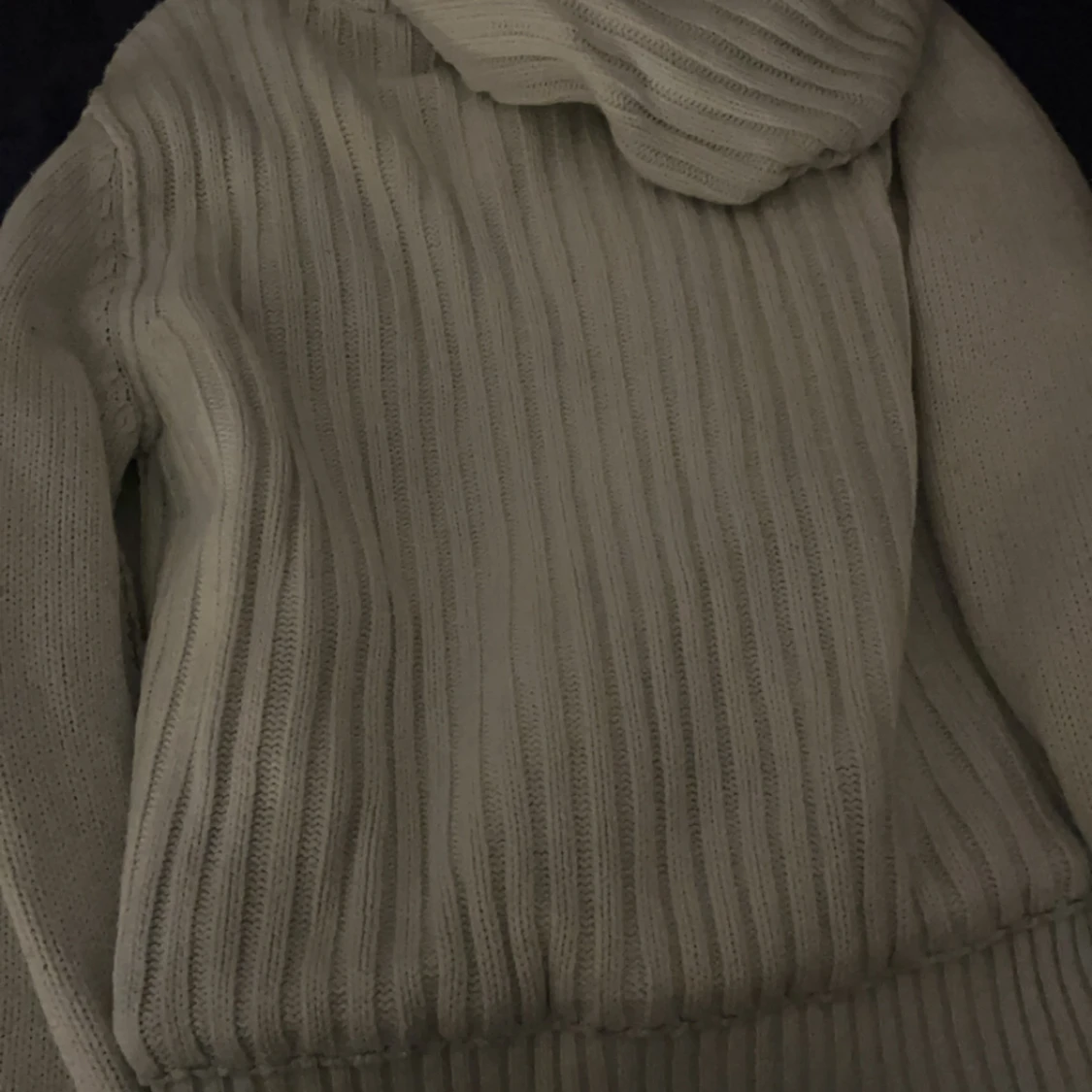 Vit stickad hoodie med dragkedja - 2