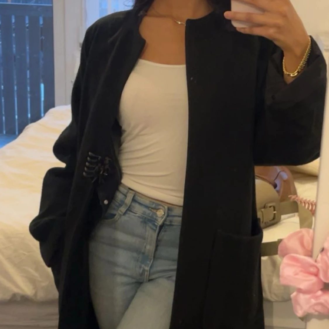 Svart lång kappa utan krage och med fickor  - 4