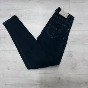 Tiger of sweden jeans  - Hej! Säljer dessa tigger of sweden jeans i strl W31 L34//fint sick//hör gärna av er vid frågor
