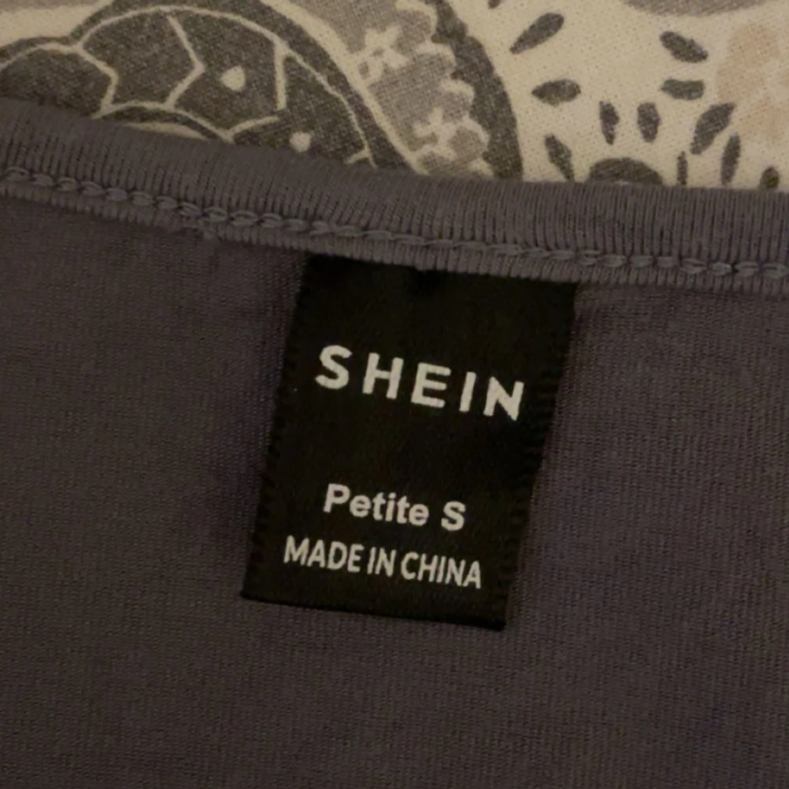 Grå långärmad topp  - 2