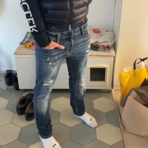 Jack and Jones - Säljer ett par riktigt feta jeans från Jack and Jones, skriv om du har några frågor eller funderingar!!!