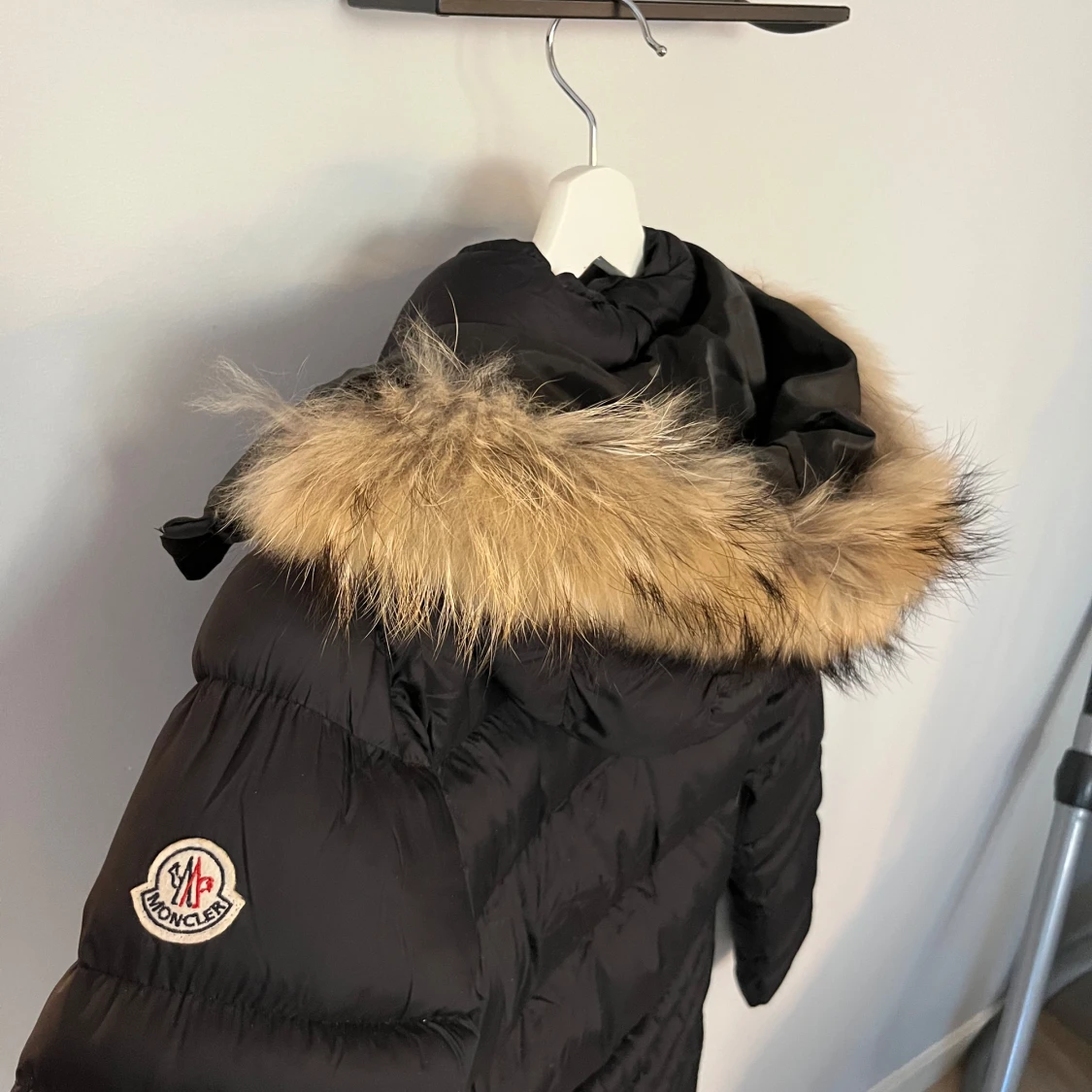 Moncler dunjacka med päls - 3