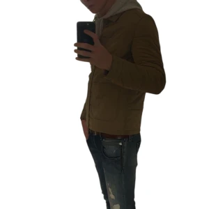 Beige quiltad pufferjacka - Perfekt skick, skön nu till hösten och vintern!