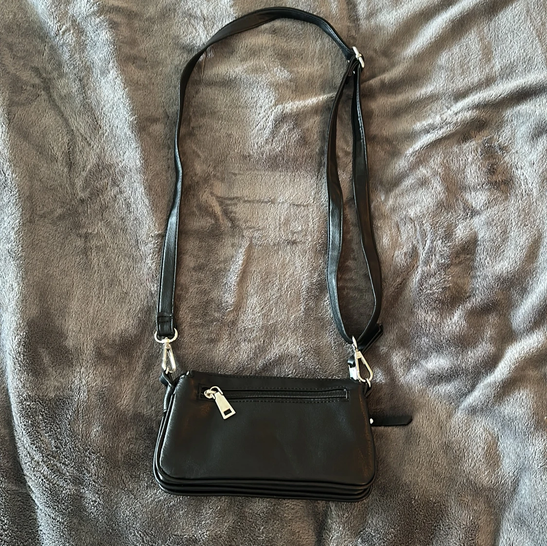 Svart axelväska i skinn - märket ”Ulrika” - 4