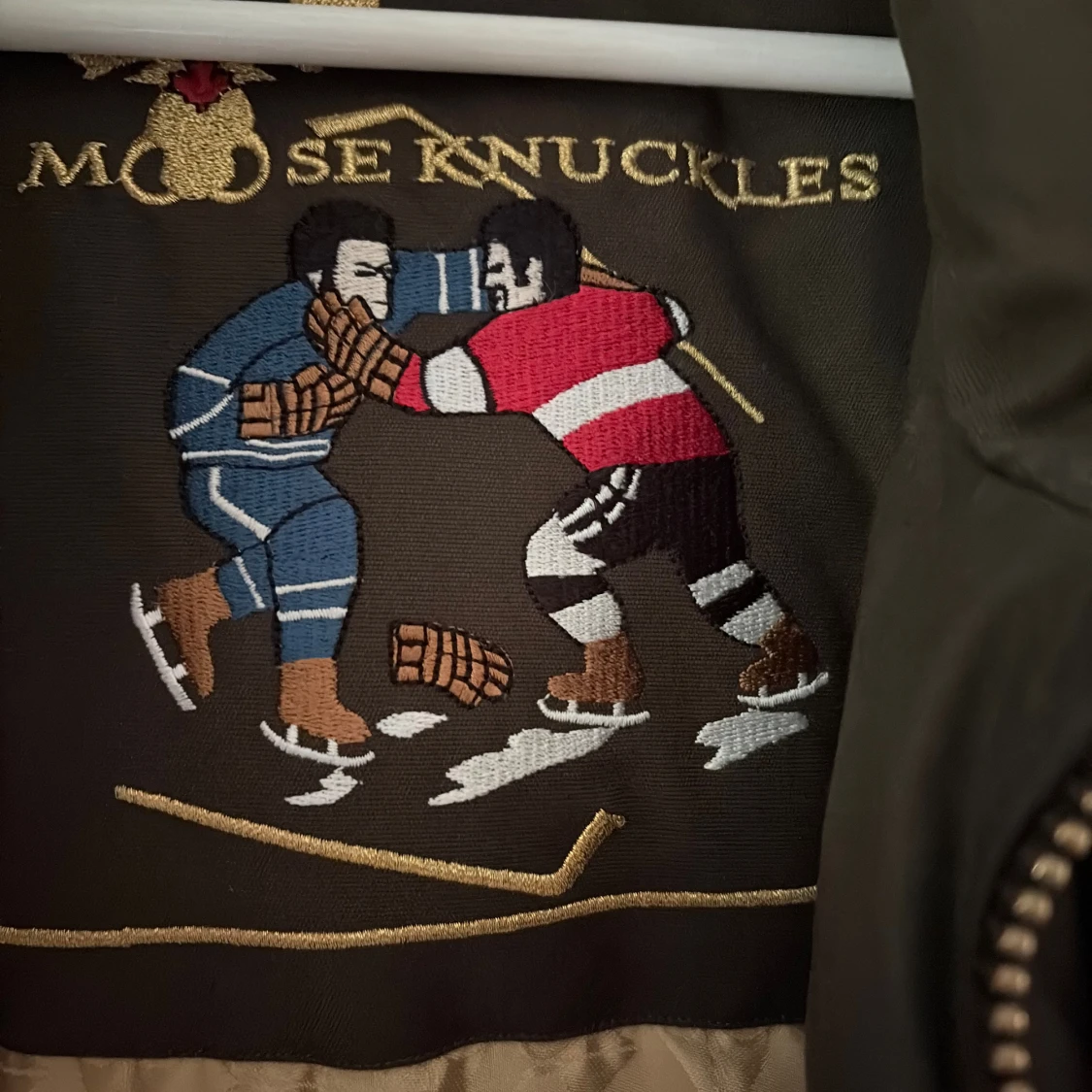 Olivgrön parkas från Moose Knuckles - 3