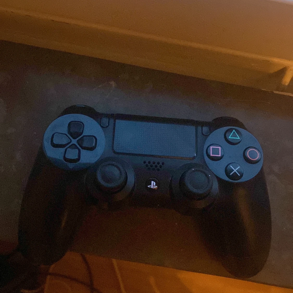 PlayStation 4 DualShock 4 Wireless Controller