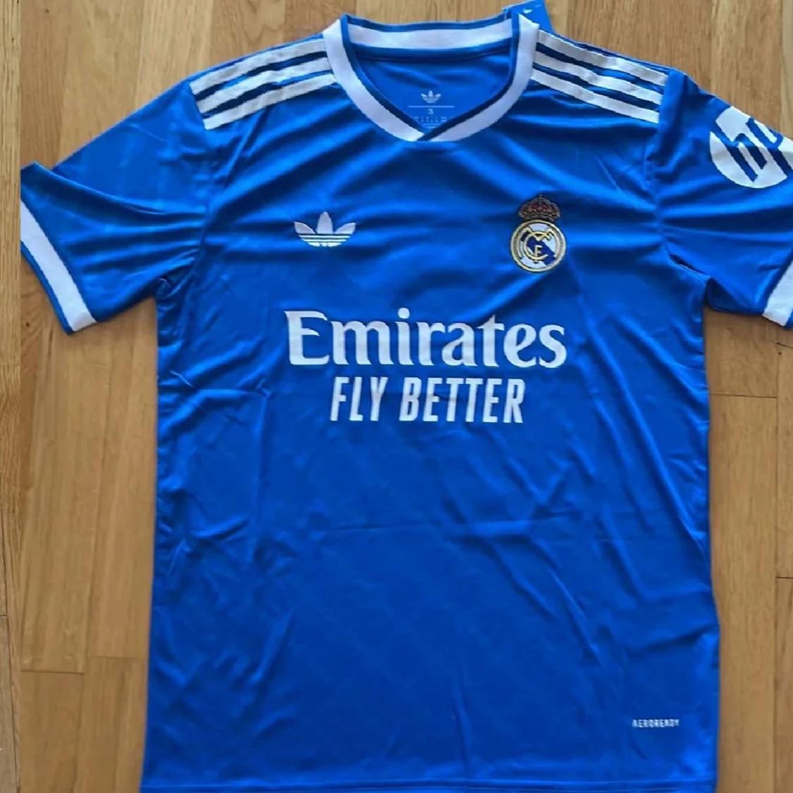 Blå Real Madrid Vini Jr. tröja Adidas S - 1