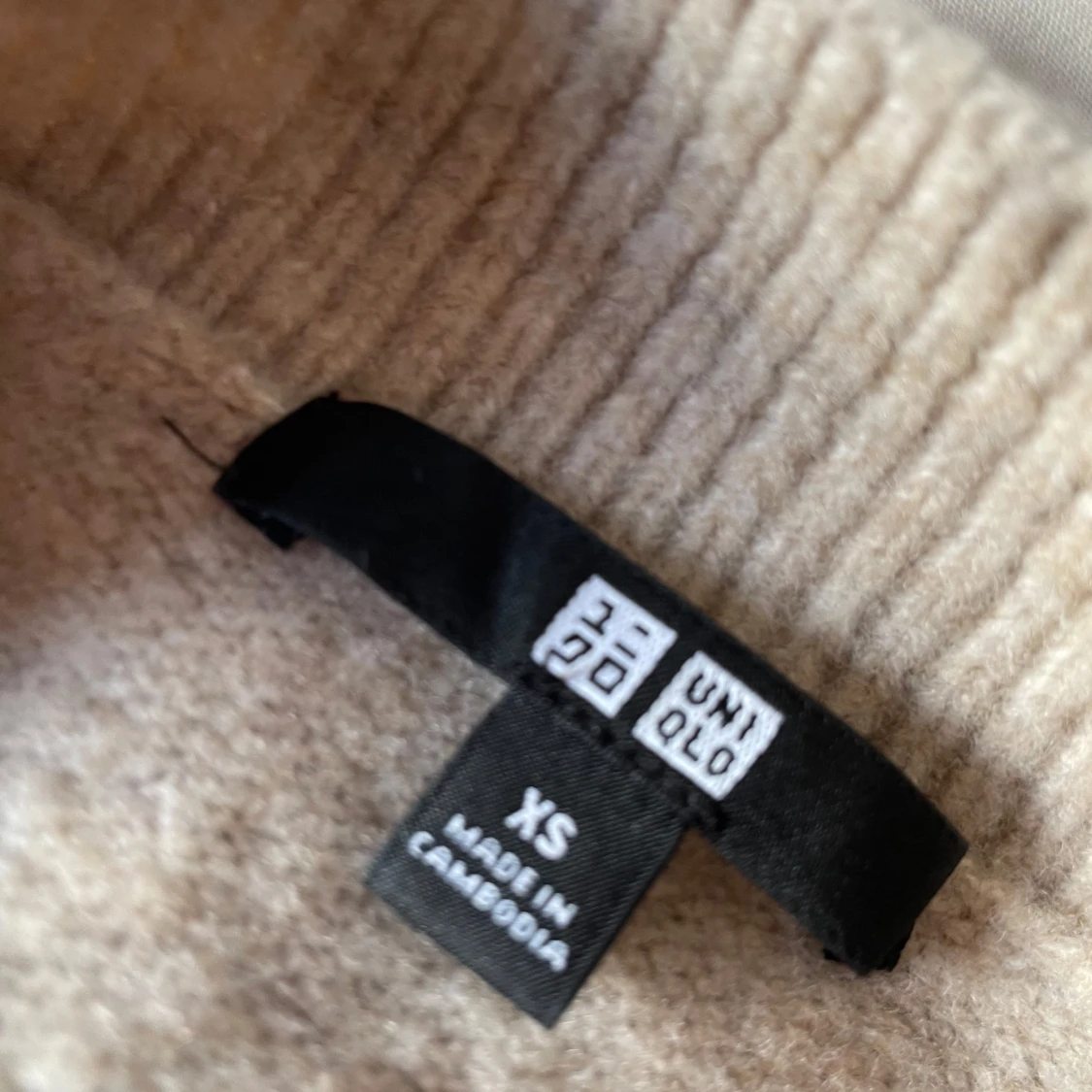 Beige kofta från Uniqlo XS - 3