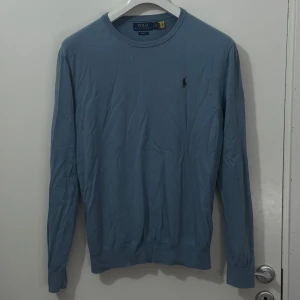 Ralph Lauren Jumper - Ralph Lauren Jumper med QR Tag. Storlek M. I jätte bra skick utan defekt. Skickar alltid samma eller nästa dag. Skriv från privat för mer information.