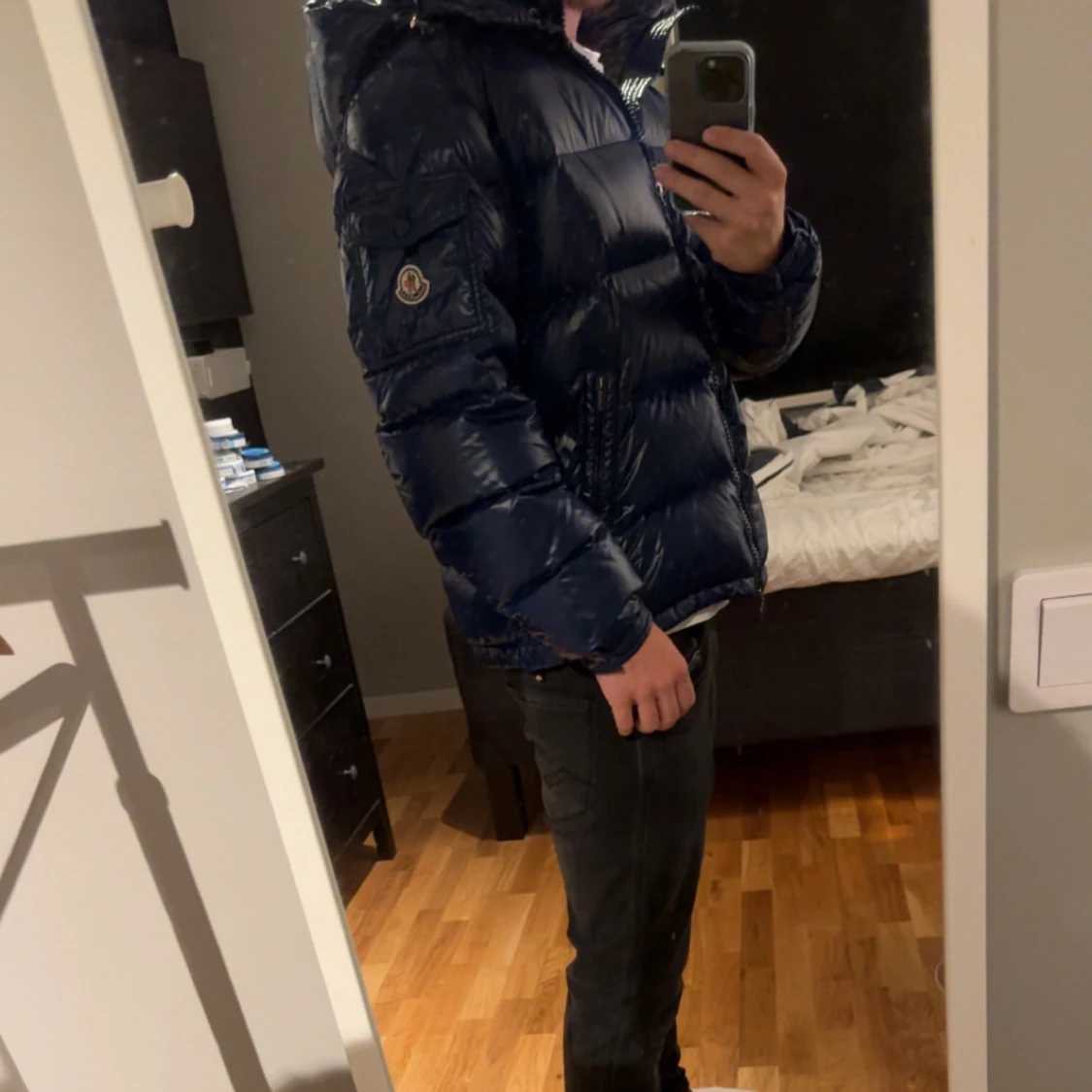 Blå Moncler pufferjacka med huva - 1