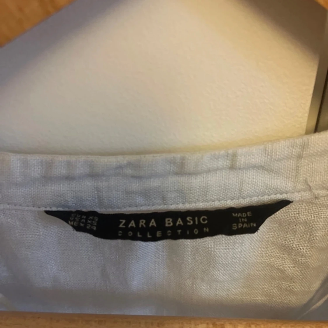 Ljusgrå linneskjorta från Zara  - 2