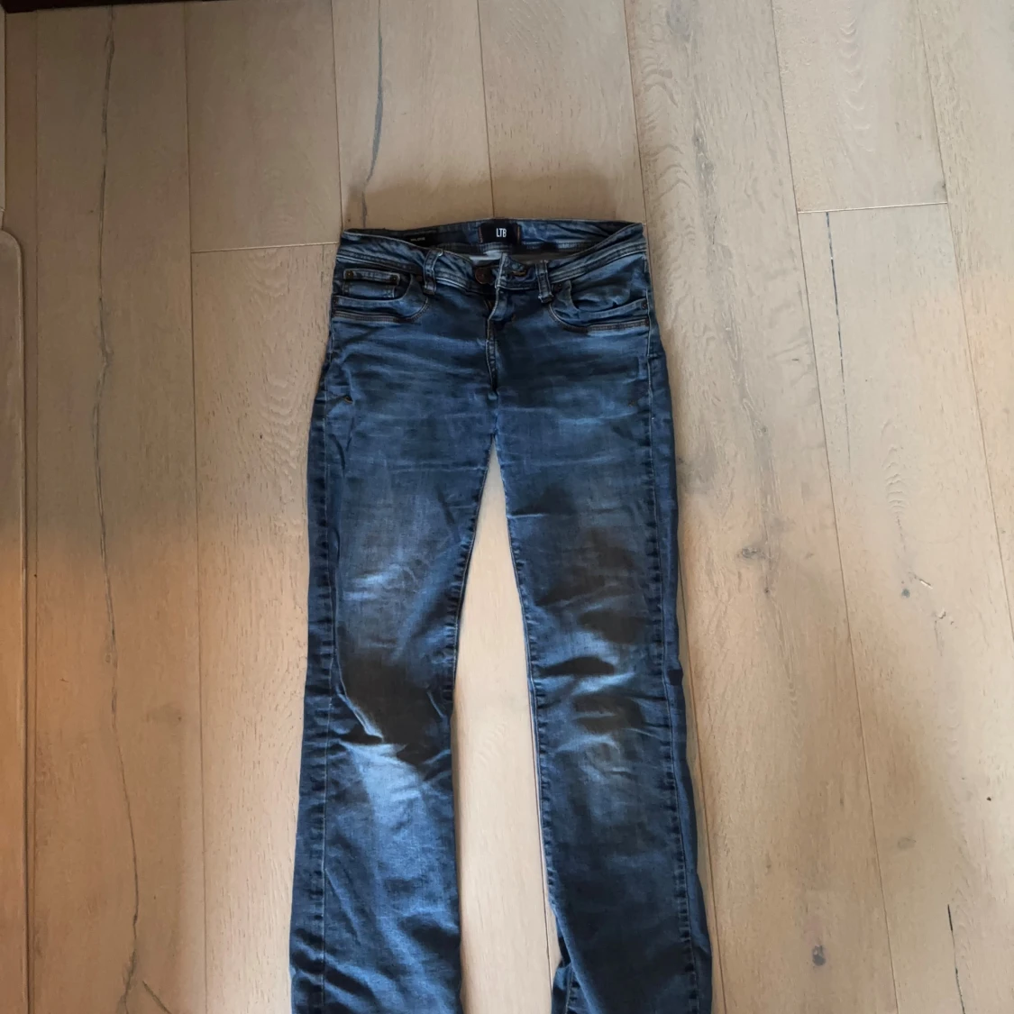 Blå bootcut jeans från LTB - 3