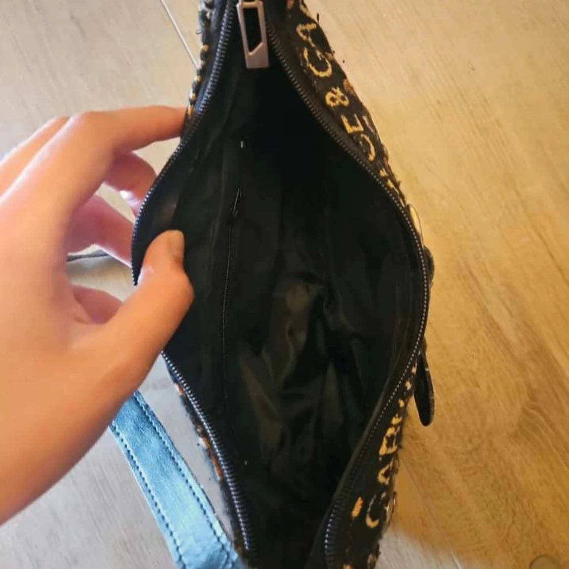  axelväska med bälte - 2