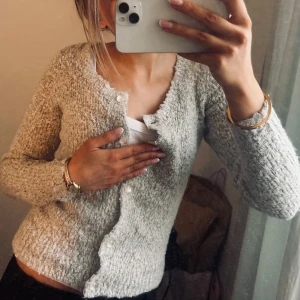 Söt kofta - Super söt kofta med fina knappar🤗