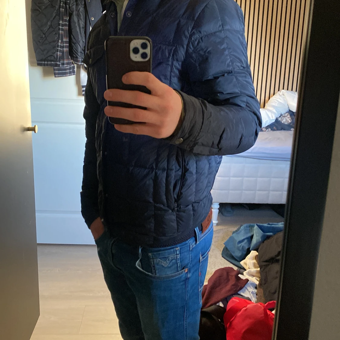 Mörkblå quiltad pufferjacka - 1