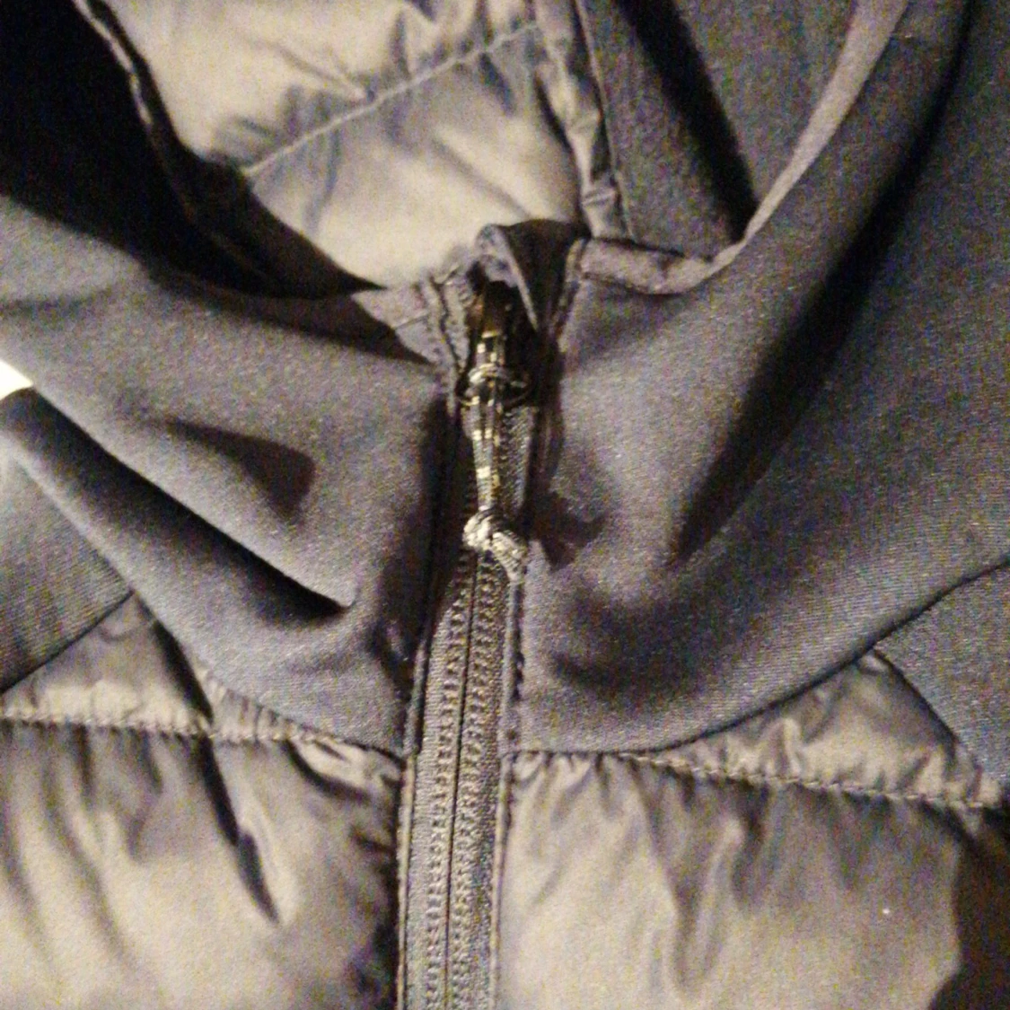 Svart hybrid Peak Performance jacka - 4