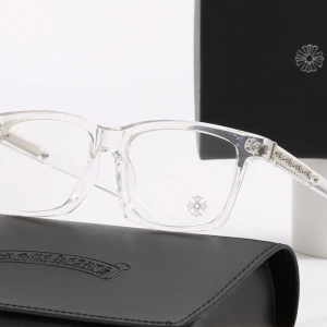 Transparenta chrome glasögon - Riktigt feta transparanta chrome glasögon med genomskinligt glas. Vita med silverfärgade detaljer.