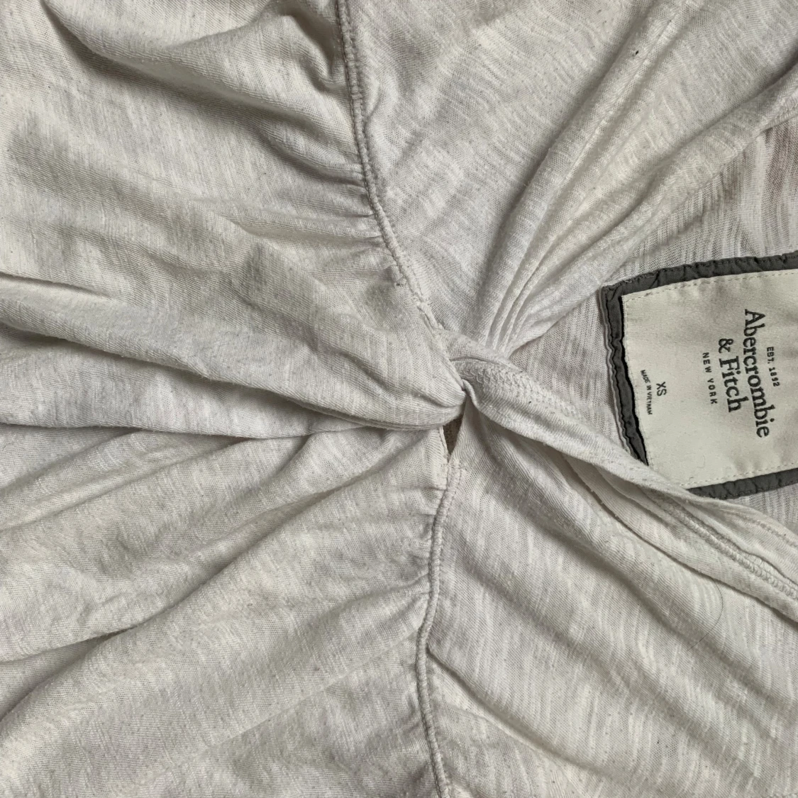 Vit twistad topp Abercrombie & Fitch XS - 2