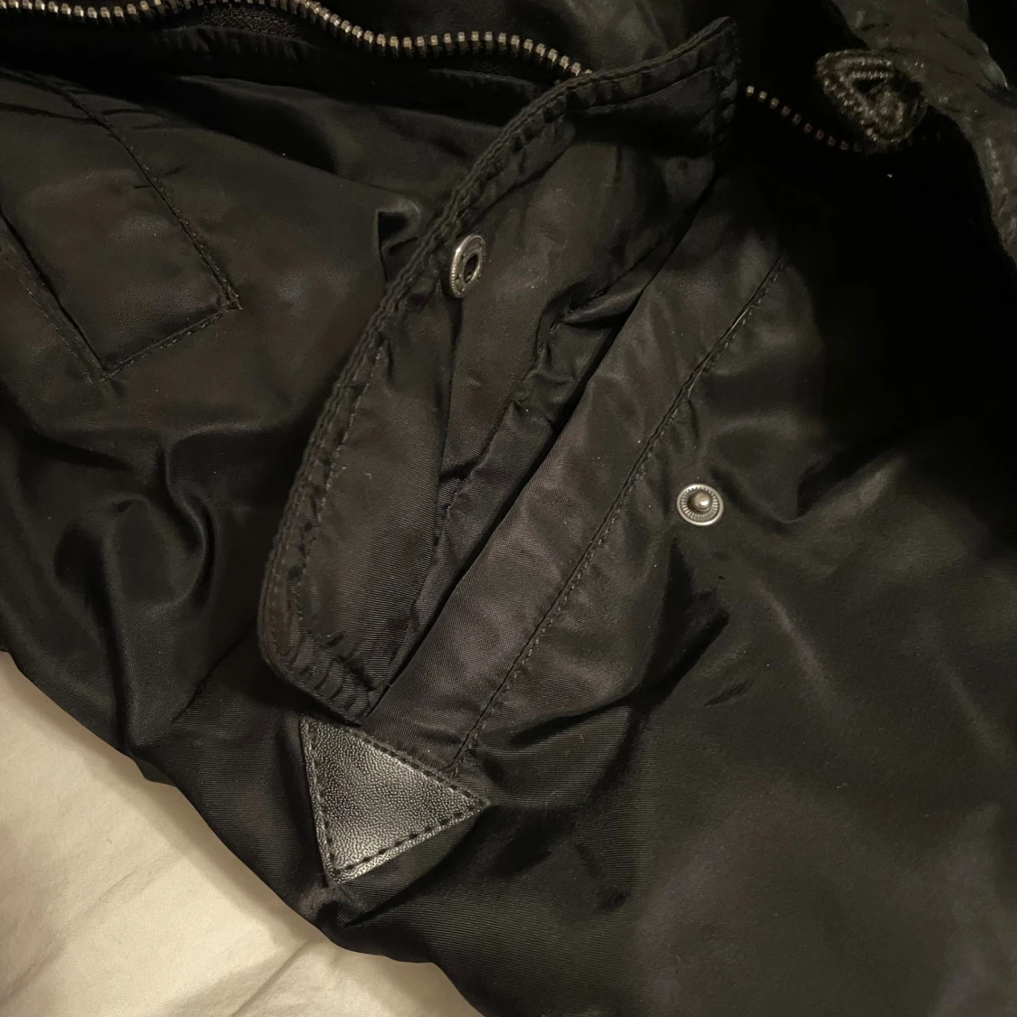 Svart parkajacka med fuskpäls från SIZE8NEEDLE - 3