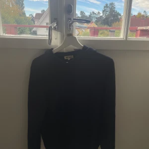Soft goat hoodie - Stilren soft goat hoodie i storlek small, skriv för eventuella frågor!