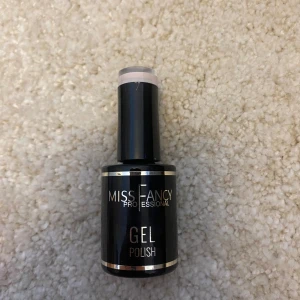 Beiget gellack - Gellack som är oanvänt!