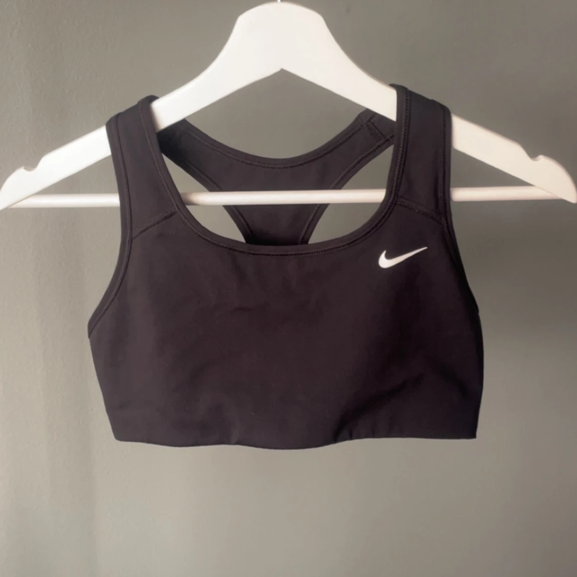 Svart Nike sporttopp