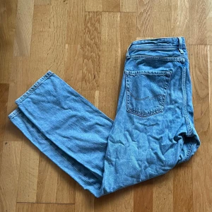 Jack & jones jeans - Jack & jones jeans i storlek W29 L30, modellen chris och de är knappt använda