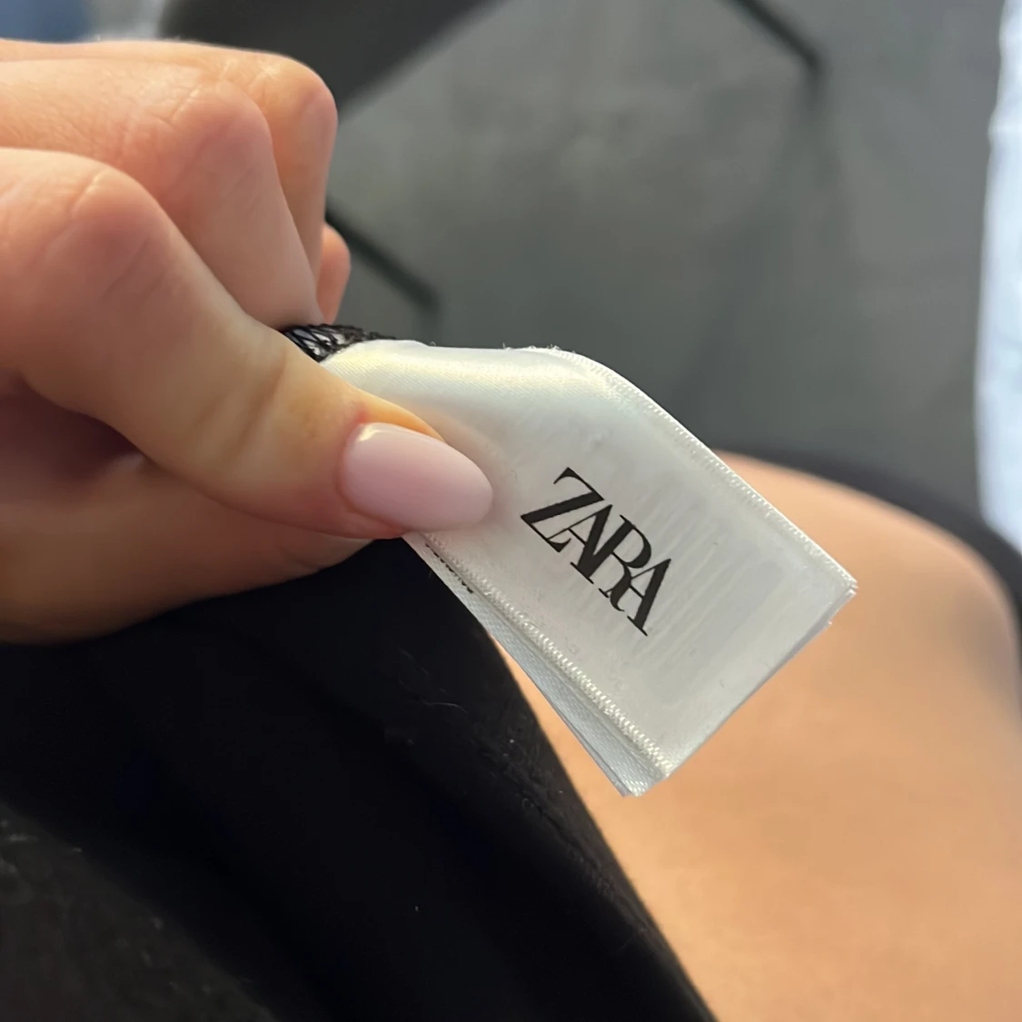 Svart ärmlös topp från Zara - 2